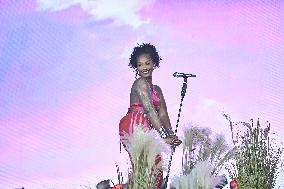 Lollapalooza Festival - Tems - Paris