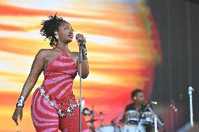Lollapalooza Festival - Tems - Paris
