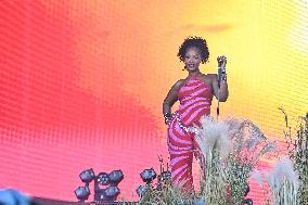 Lollapalooza Festival - Tems - Paris