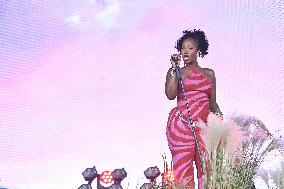 Lollapalooza Festival - Tems - Paris
