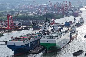 Ships Manufacturing in Yangzhou