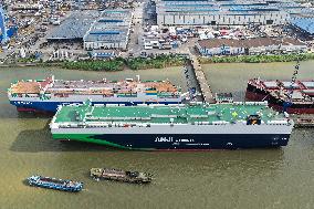 Ships Manufacturing in Yangzhou