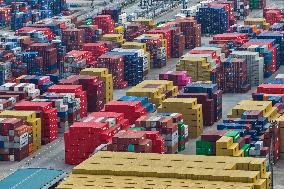 China Nanjing Longtan Port