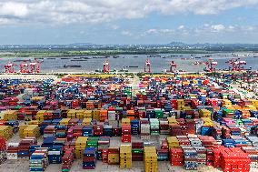 China Nanjing Longtan Port