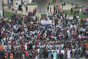 Air Force Training Jet Crash On School Campus - Dhaka