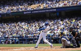 Baseball: Brewers vs. Dodgers