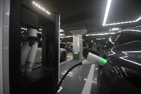 Intelligent Charging Robot