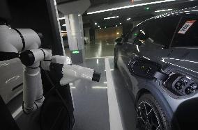 Intelligent Charging Robot