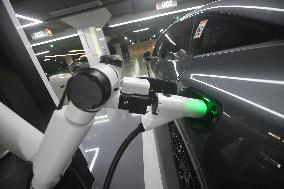 Intelligent Charging Robot