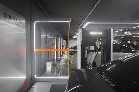 Intelligent Charging Robot