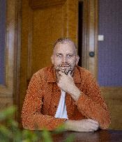 JONATAN ETZLER