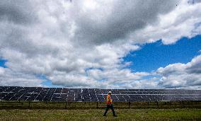 Robert-A.-Boyd Solar Power Plant - Canada
