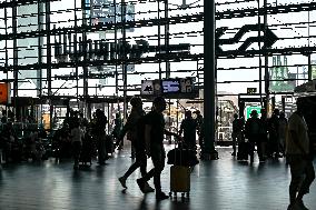 Busiest Travel Day At Schiphol Airport - Amsterdam