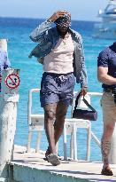Lebron James Spotted At Club 55 - Saint Tropez