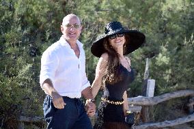 Jeff Bezos And Wife Lauren Sanchez At Club 55 - Saint Tropez