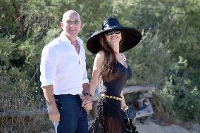 Jeff Bezos And Wife Lauren Sanchez At Club 55 - Saint Tropez