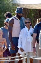 Lebron James And Wife At Club 55 - Saint-Tropez