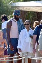 Lebron James And Wife At Club 55 - Saint-Tropez
