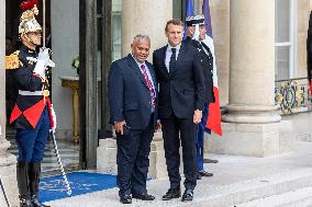 Jotham Napat Received At Elysee - Paris NB