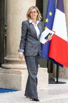 Weekly Cabinet Meeting - Paris NB
