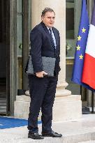 Weekly Cabinet Meeting - Paris NB