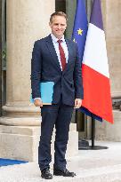 Weekly Cabinet Meeting - Paris NB