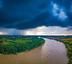 Illustration - Summer Thunderstorm in Bordeaux Vineyards