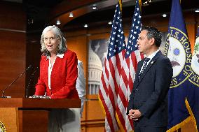 US House Democratic Leadership Press Conference