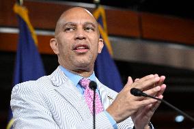 US House Democratic Leadership Press Conference