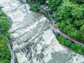 Xiangshuitan Waterfall