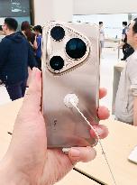 Huawei Largest Global Smart Product Flagship Store