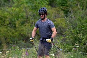 CARL PHILIP ROLLER SKIS