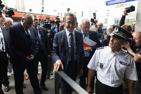 Bruno Retailleau visits the 20th Arrondissement Police Station - Paris