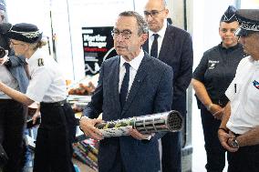 Bruno Retailleau visits the 20th Arrondissement Police Station - Paris