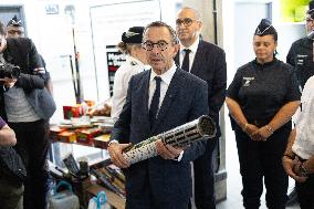 Bruno Retailleau visits the 20th Arrondissement Police Station - Paris