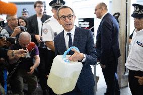 Bruno Retailleau visits the 20th Arrondissement Police Station - Paris