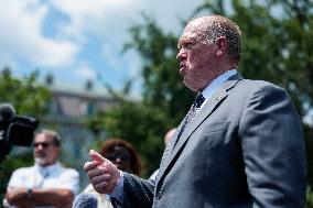 Tom Homan Speaks to Media outside West Wing of White House