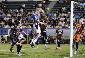 Football: Friendly