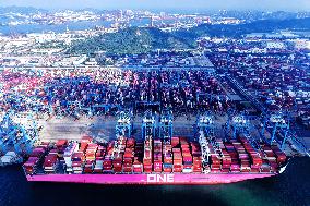 Foreign Trade Containers Trade