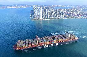 Foreign Trade Containers Trade