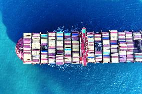 Foreign Trade Containers Trade