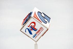 NewPrinces Acquires Carrefour Italia For 1 Billion Euros - Italy