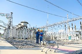 Intelligent Robot Inspects Power Grid in Chuzhou