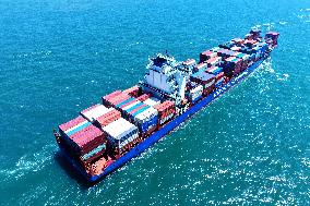 Container-ship