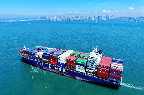 Container-ship