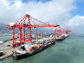 Chinese Ports Cargo Throughput Increased
