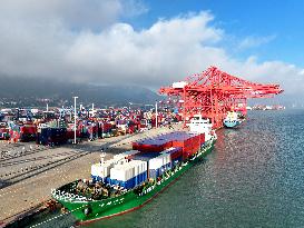 Chinese Ports Cargo Throughput Increased