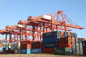 Chinese Ports Cargo Throughput Increased