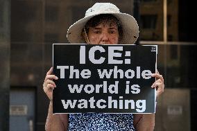 ICE Detains Immigrants in New York Court House - USA