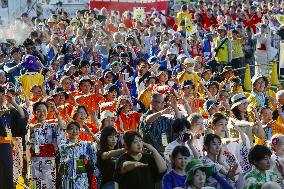 Largest number of Bon Odori participants at Osaka expo